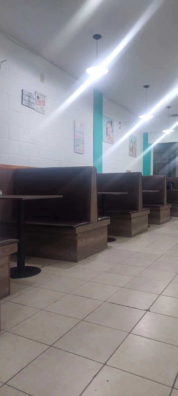 Salón de Onetto Helados & Café en La Punta
